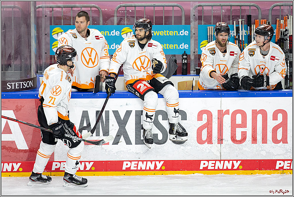 PENNY DEL;  Koelner Haie - Wolfsburg Grizzlys; Koeln, 17.03.2021